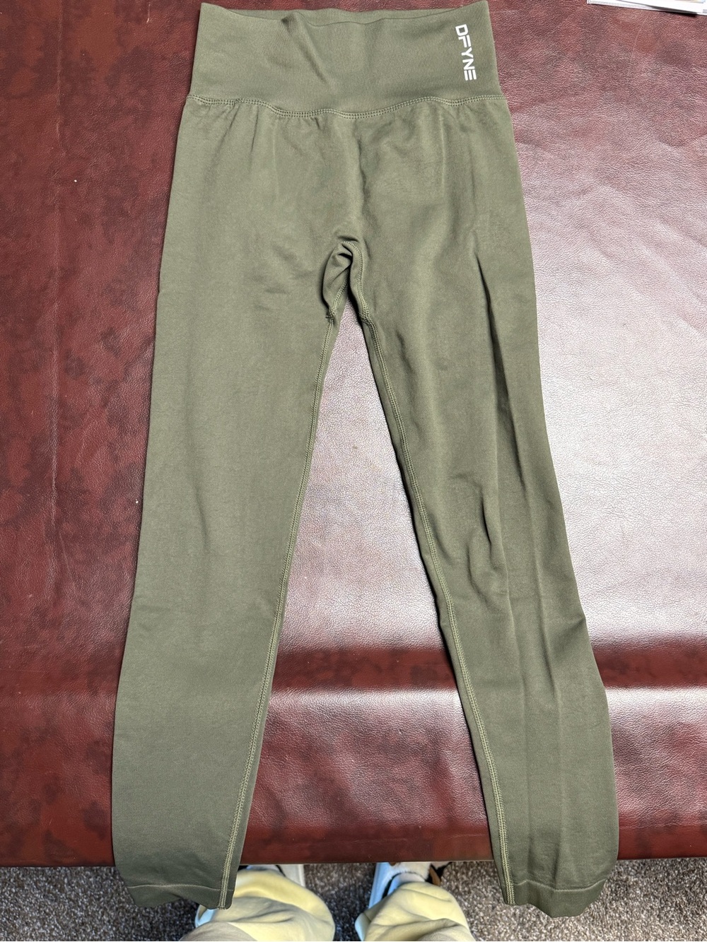 DFYNE Olive Green Leggings